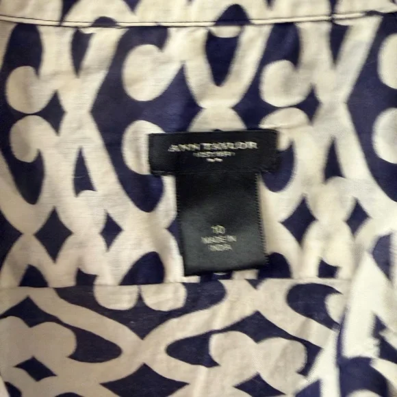Ann Taylor Navy Blue and White Button Front Short Sleeve Top Size 10 - Picture 6 of 8